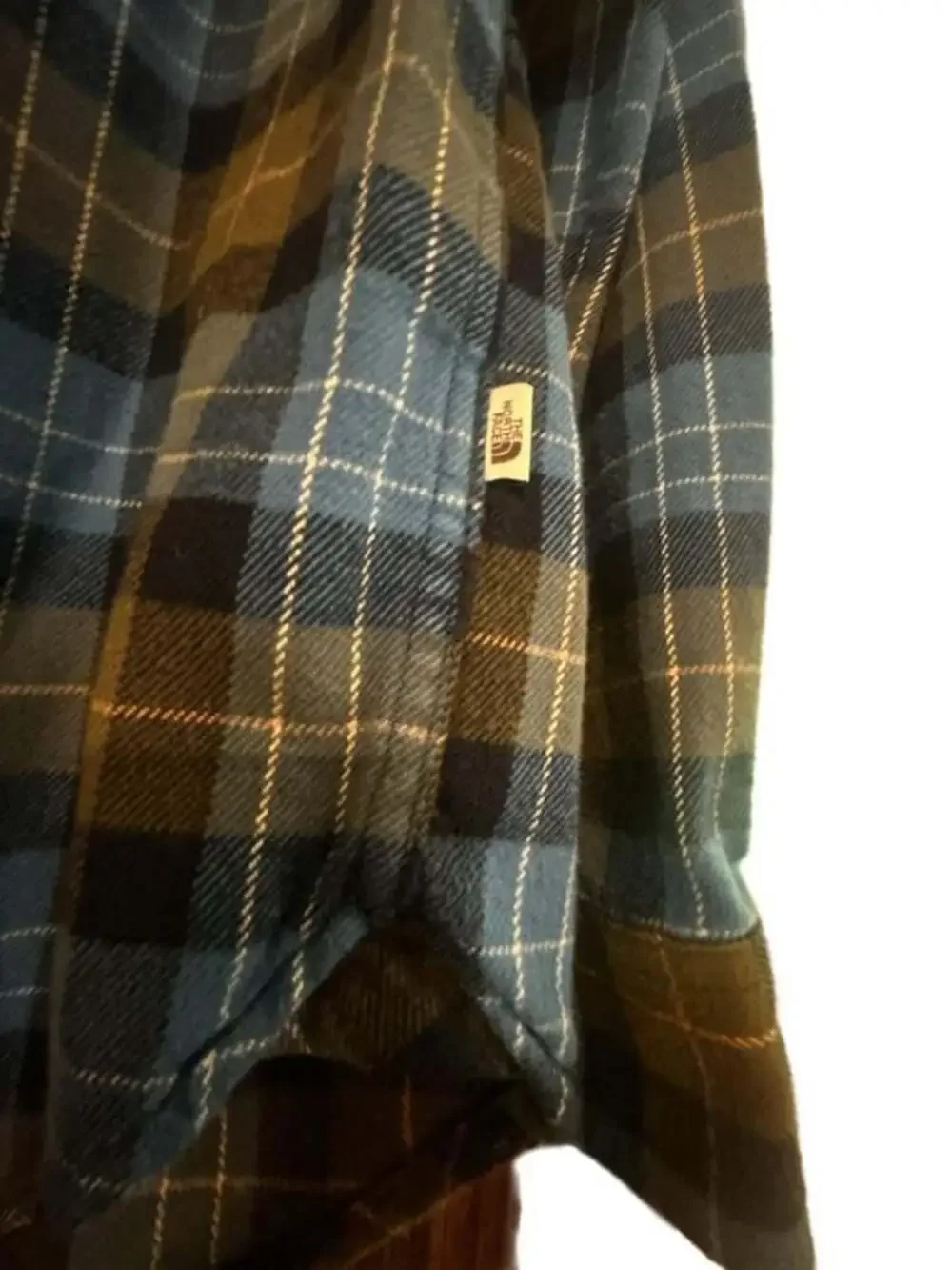 The North Face Men's Plaid Flannel Long Sleeve Button Down Shirt Medium